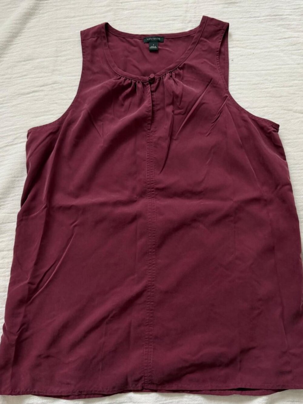 Like New - Ann Taylor sleeveless blouse